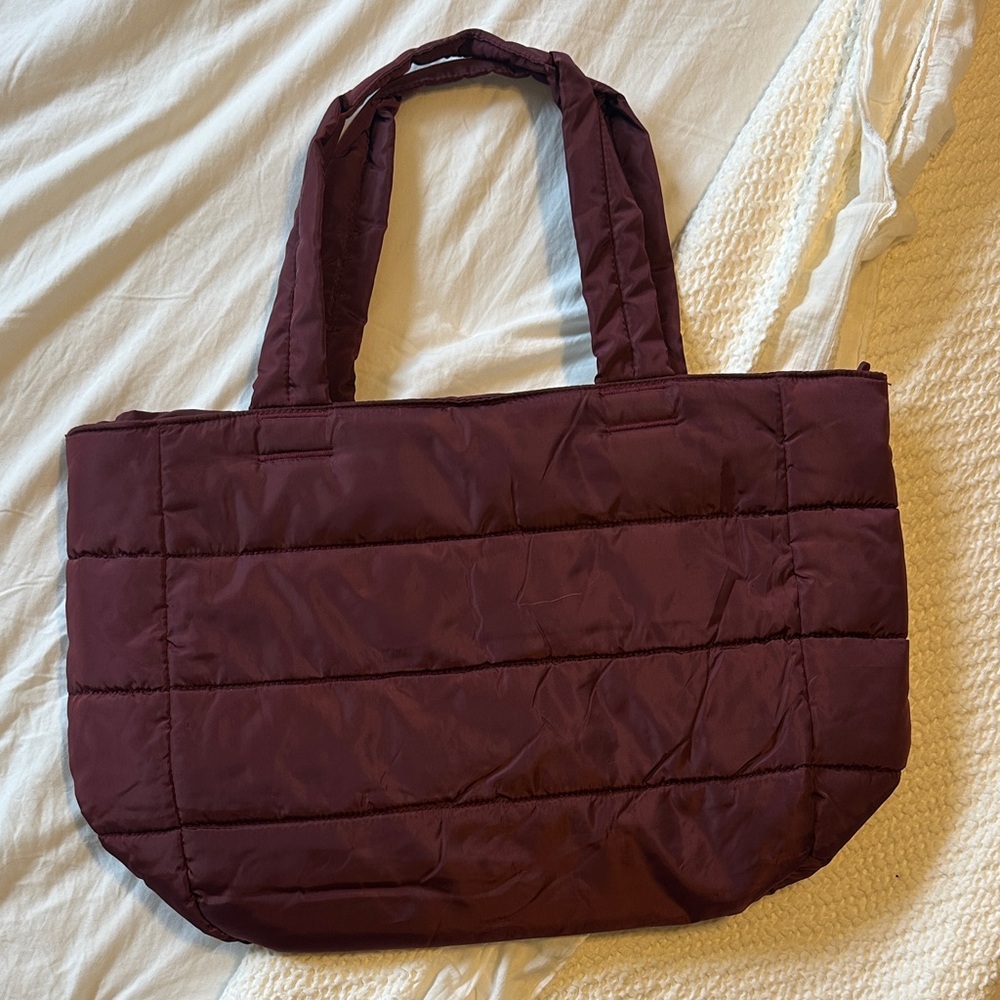 🌸SPRING SALE🌸  Splits59 Quilted Puffer Tote in Burgundy